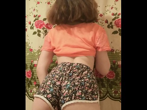 ❤️ Garota jovem e sexy tirando seus shorts da câmera Porno bonito em porno pt-br.camporner.top ❌️❤